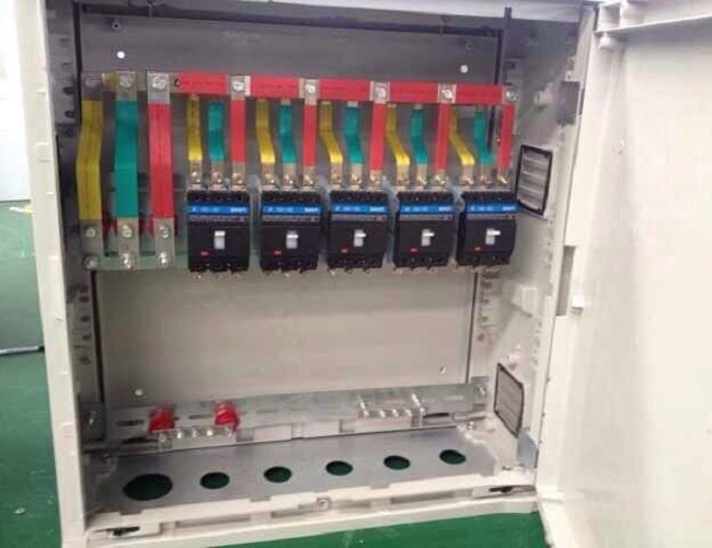 0.4kV電纜分支箱 進(jìn)線無開關(guān)+出線刀熔